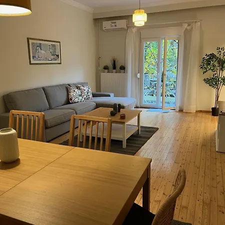 Urban Nest Apartment